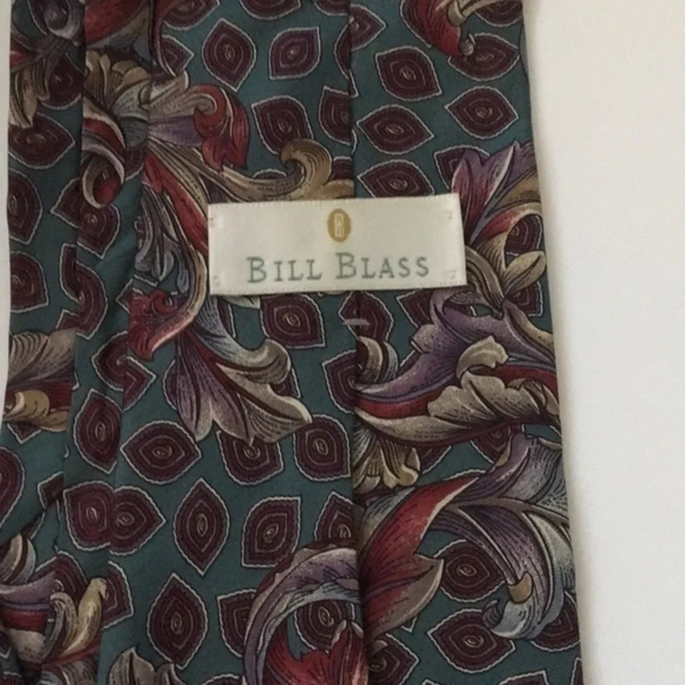 BILL BLASS floral mens tie